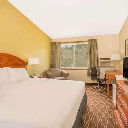 Days Inn By Wyndham Silverthorne Exteriör bild