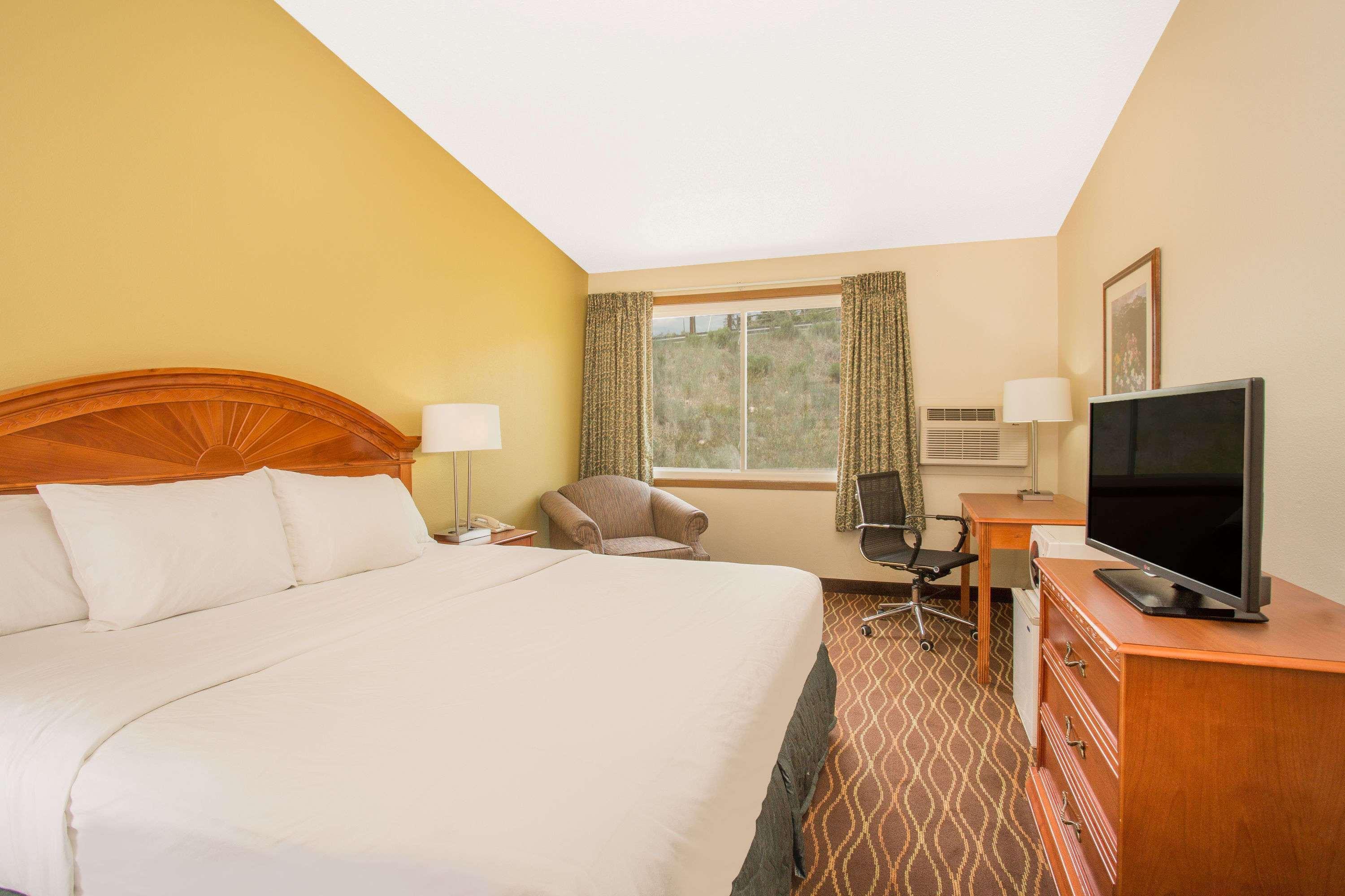 Days Inn By Wyndham Silverthorne Exteriör bild